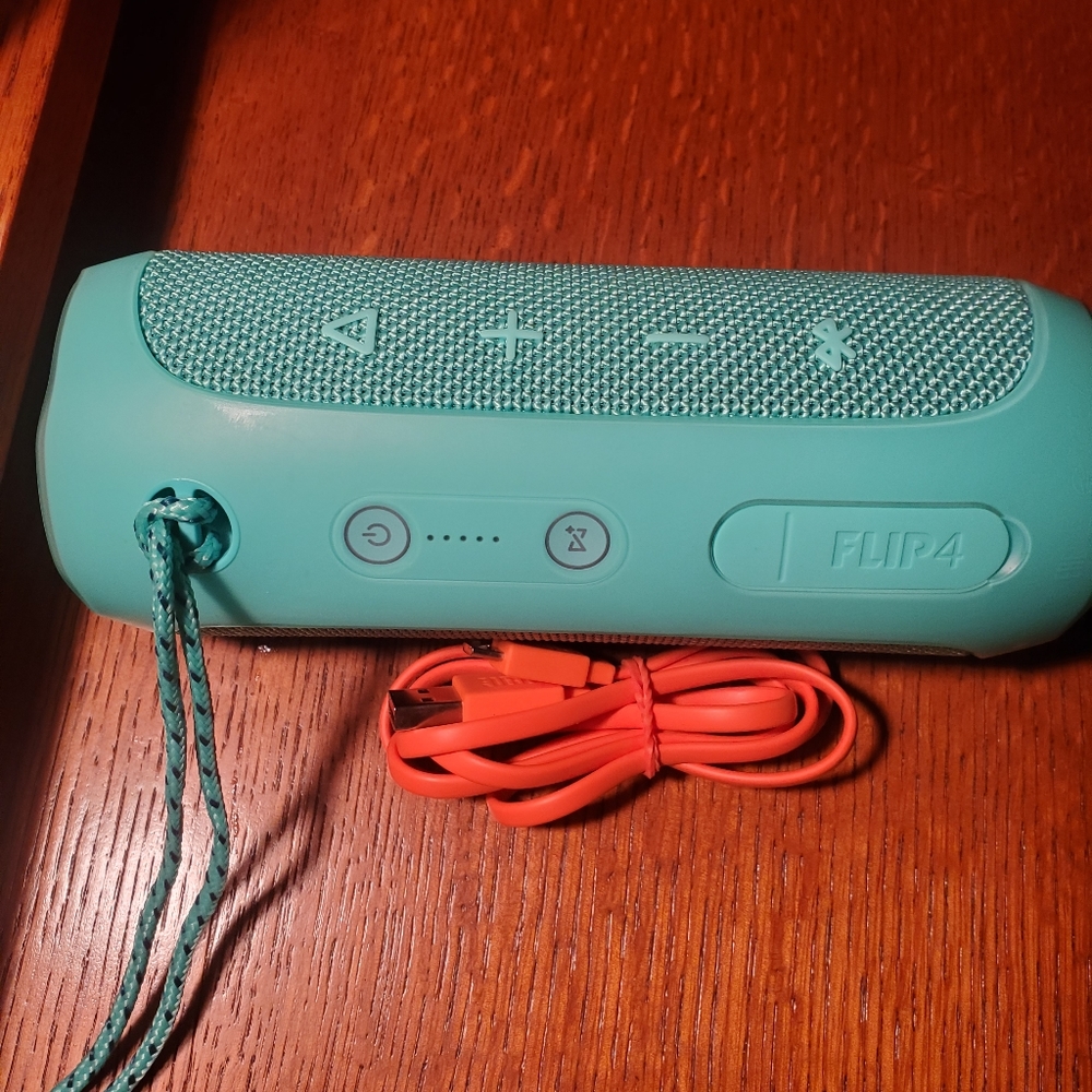 COPY - JBL BLUETOOTH SPEAKER TEAL